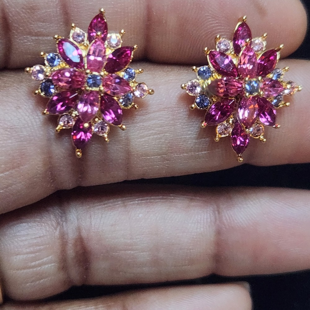 Joan Rivers Pink Rhinestone Starburst Cluster Gold Tone Stud Earrings - Picture 10 of 12